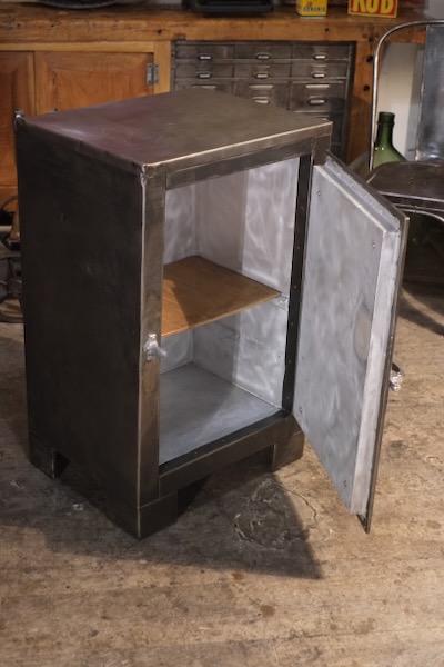 interieur glaciere fer